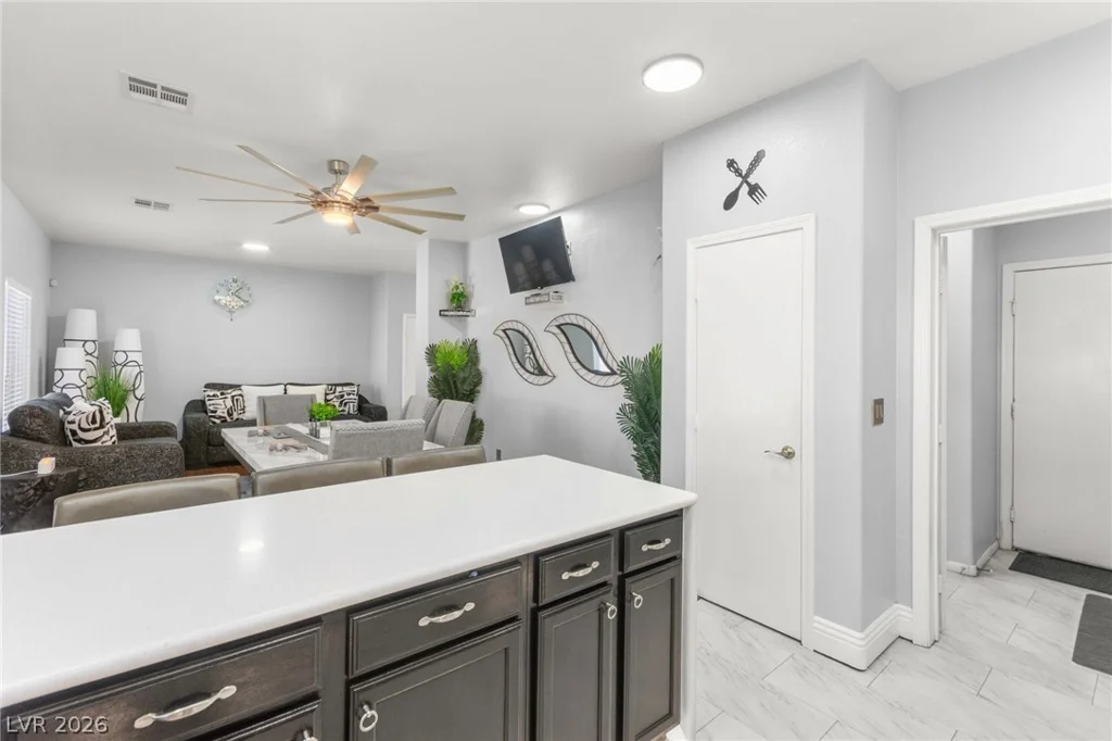2024 Jesse Scott, Las Vegas, NV 89106