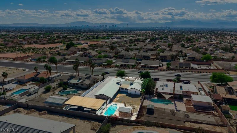 706 Hollywood, Las Vegas, NV 89110