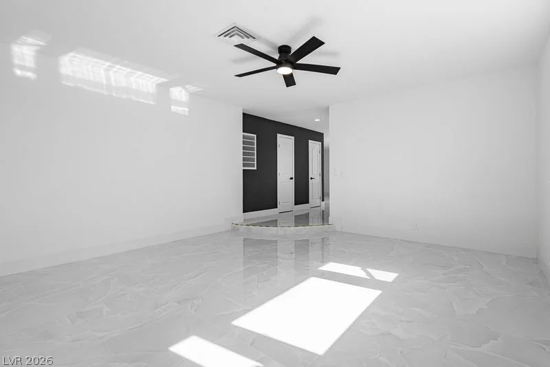 706 Hollywood, Las Vegas, NV 89110