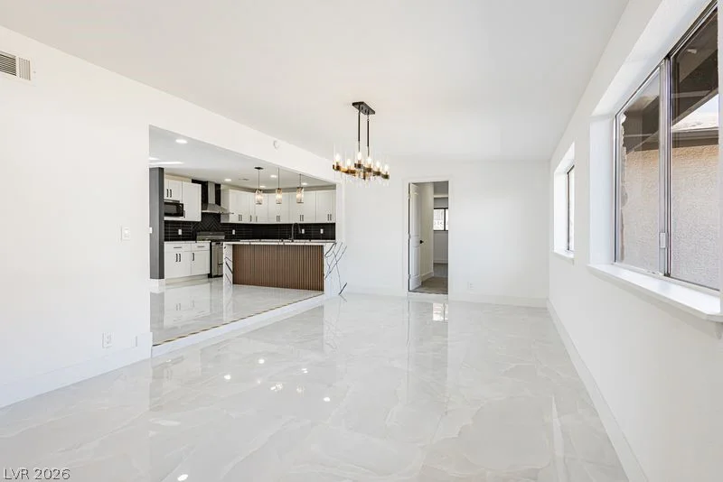 706 Hollywood, Las Vegas, NV 89110