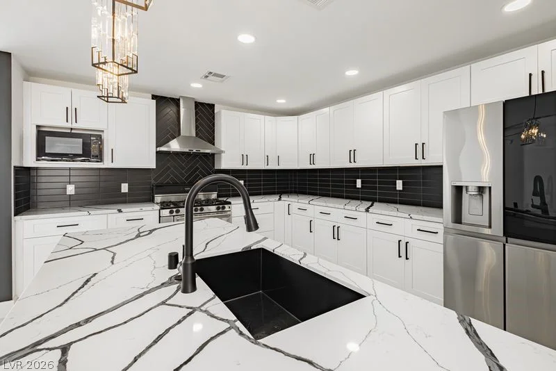 706 Hollywood, Las Vegas, NV 89110