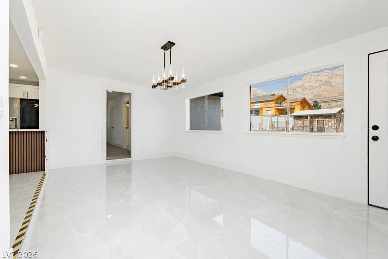 706 Hollywood, Las Vegas, NV 89110