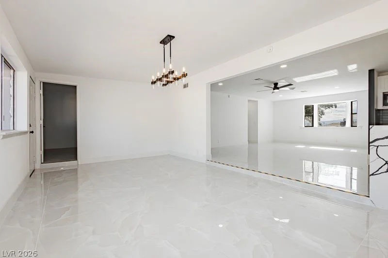 706 Hollywood, Las Vegas, NV 89110
