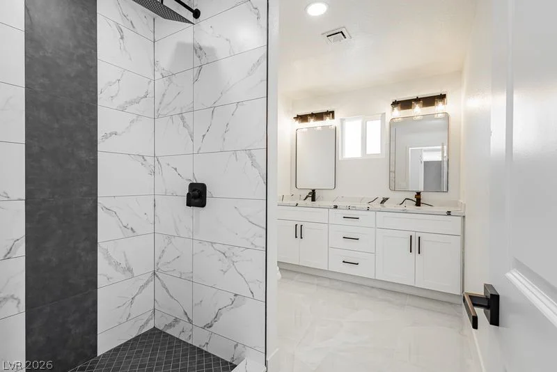 706 Hollywood, Las Vegas, NV 89110