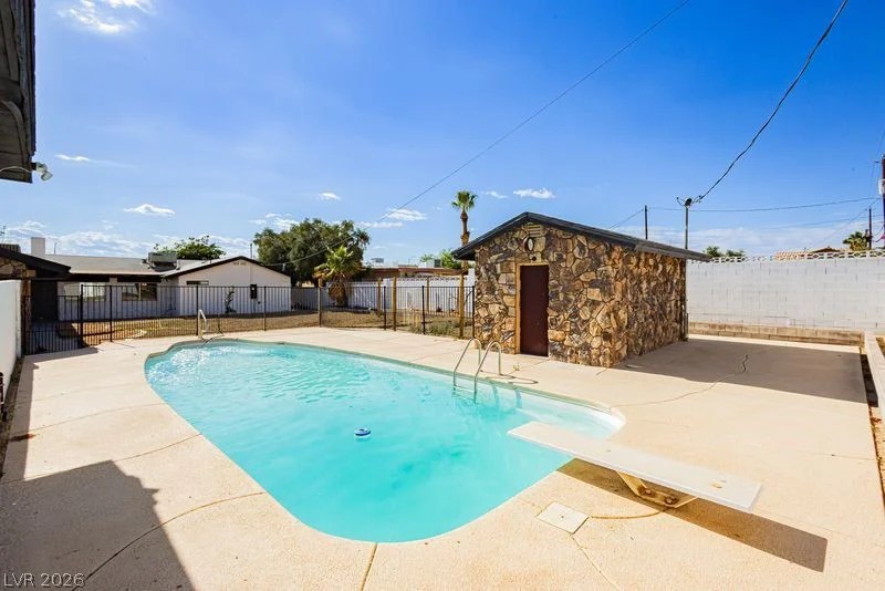 706 Hollywood, Las Vegas, NV 89110