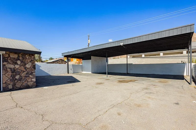 706 Hollywood, Las Vegas, NV 89110