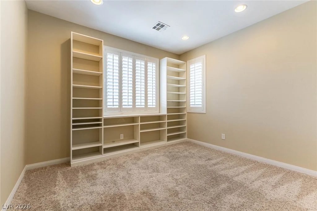 10332 Addie De Mar, Las Vegas, NV 89135