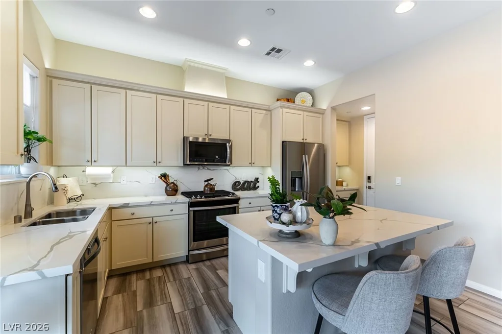 10332 Addie De Mar, Las Vegas, NV 89135