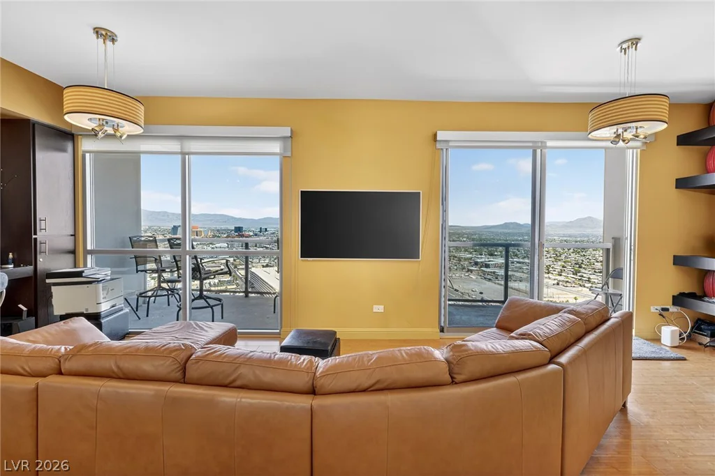 200 Sahara, Las Vegas, NV 89102