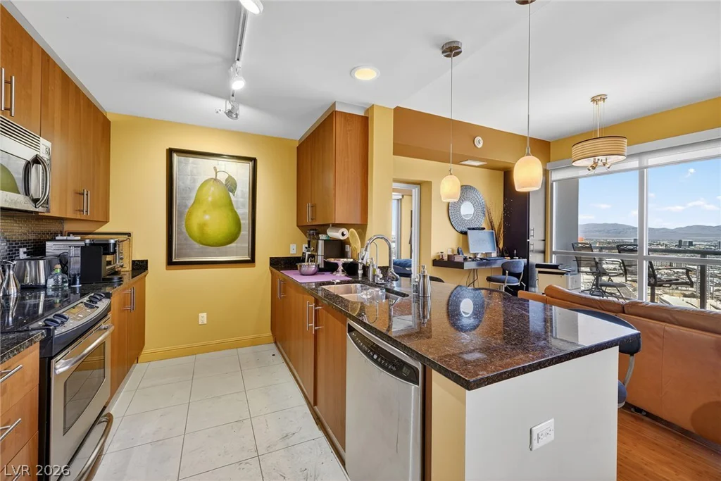 200 Sahara, Las Vegas, NV 89102