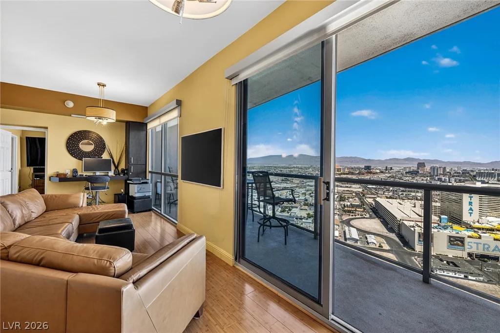 200 Sahara, Las Vegas, NV 89102