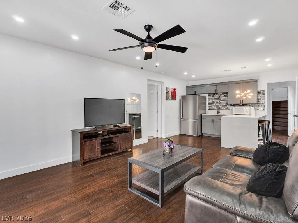 4490 Camero, Las Vegas, NV 89139