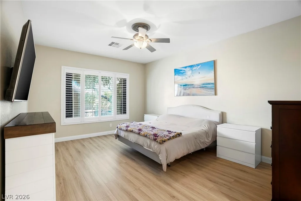 8220 Mount Logan, Las Vegas, NV 89131