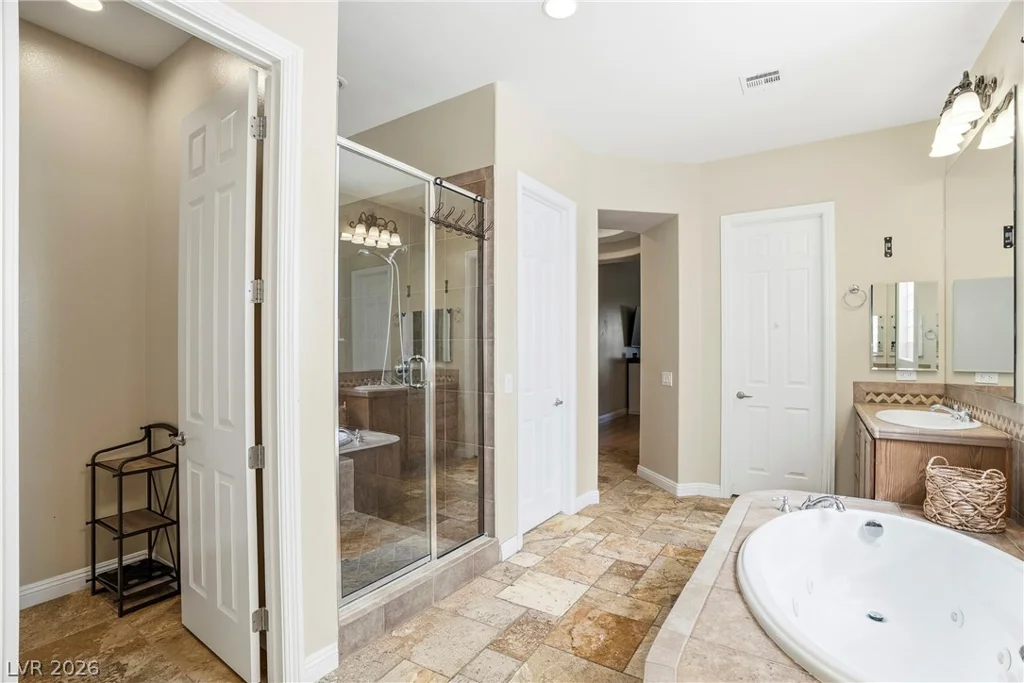 8220 Mount Logan, Las Vegas, NV 89131