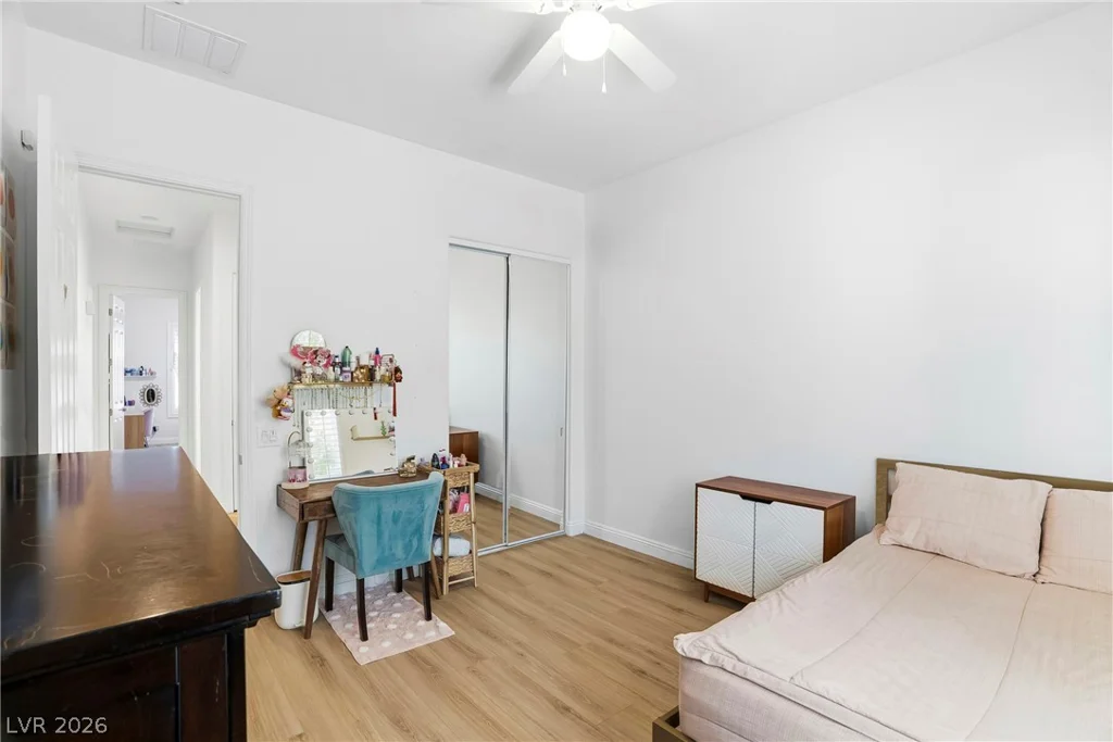 8220 Mount Logan, Las Vegas, NV 89131