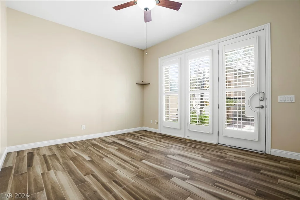 8220 Mount Logan, Las Vegas, NV 89131