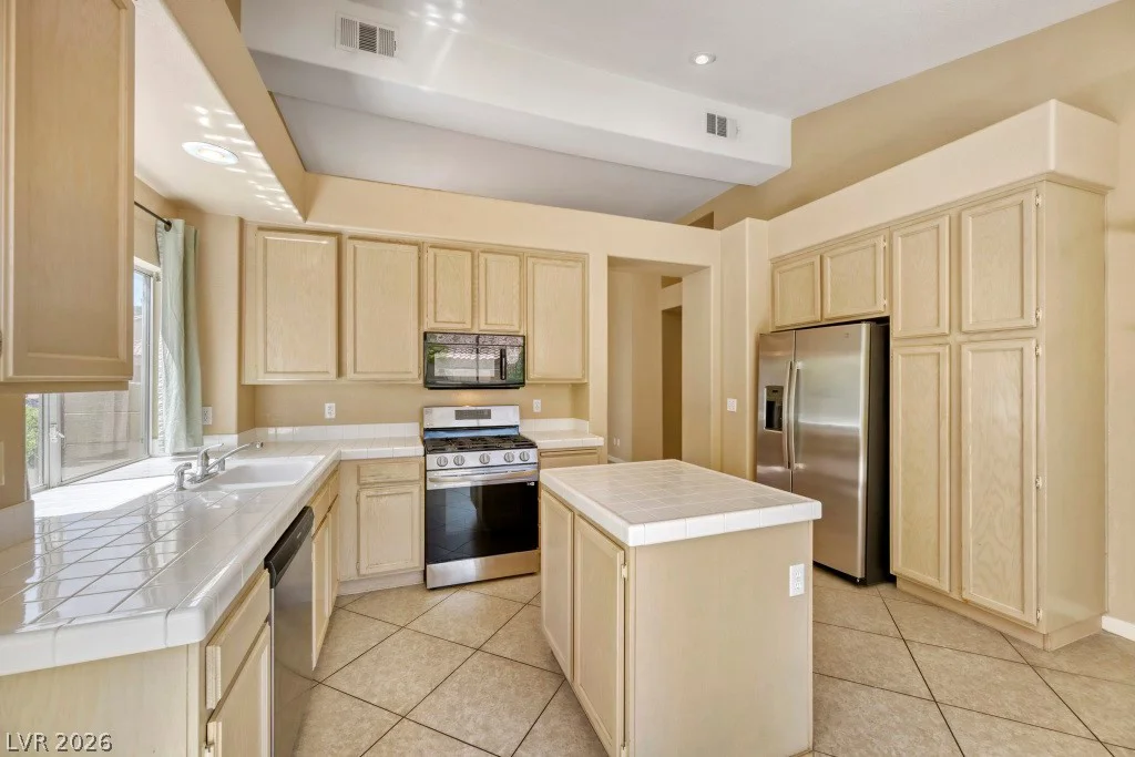 9761 Hitching Rail, Las Vegas, NV 89117