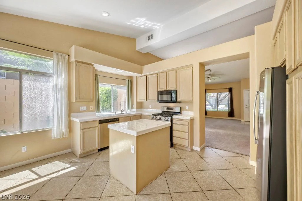 9761 Hitching Rail, Las Vegas, NV 89117