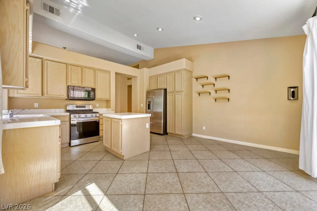9761 Hitching Rail, Las Vegas, NV 89117