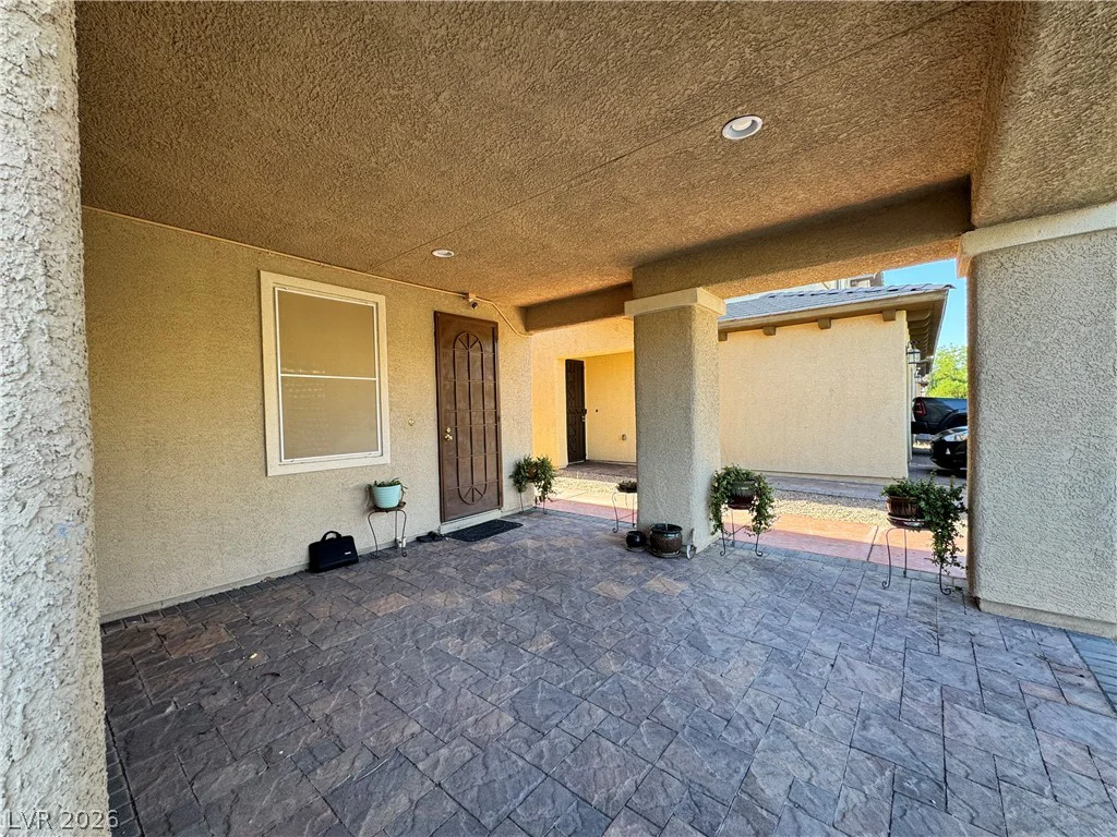 2753 Sunrise Bluff, Las Vegas, NV 89142