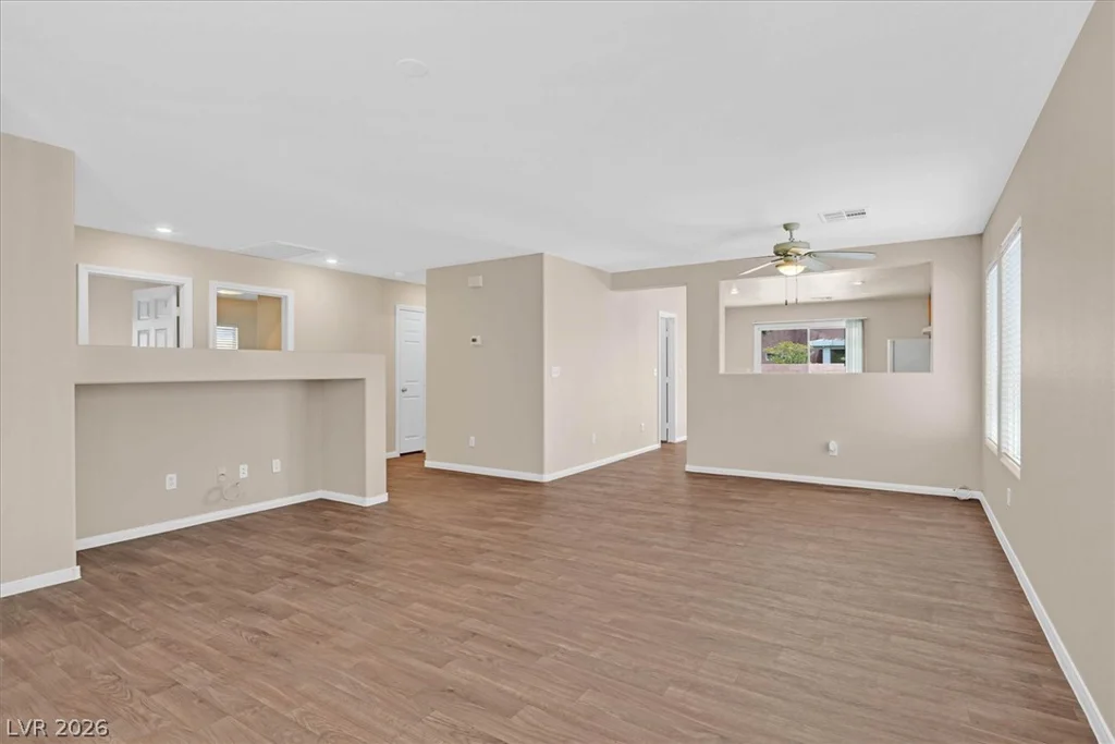 11760 San Rossore, Las Vegas, NV 89183
