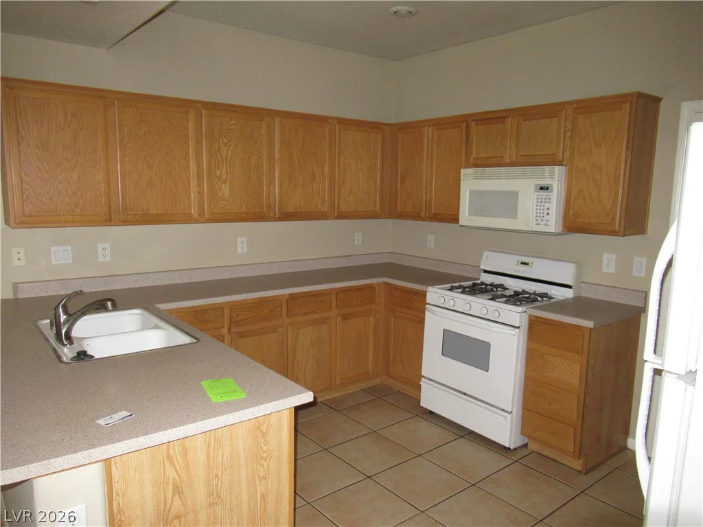4425 Oberlander, North Las Vegas, NV 89031