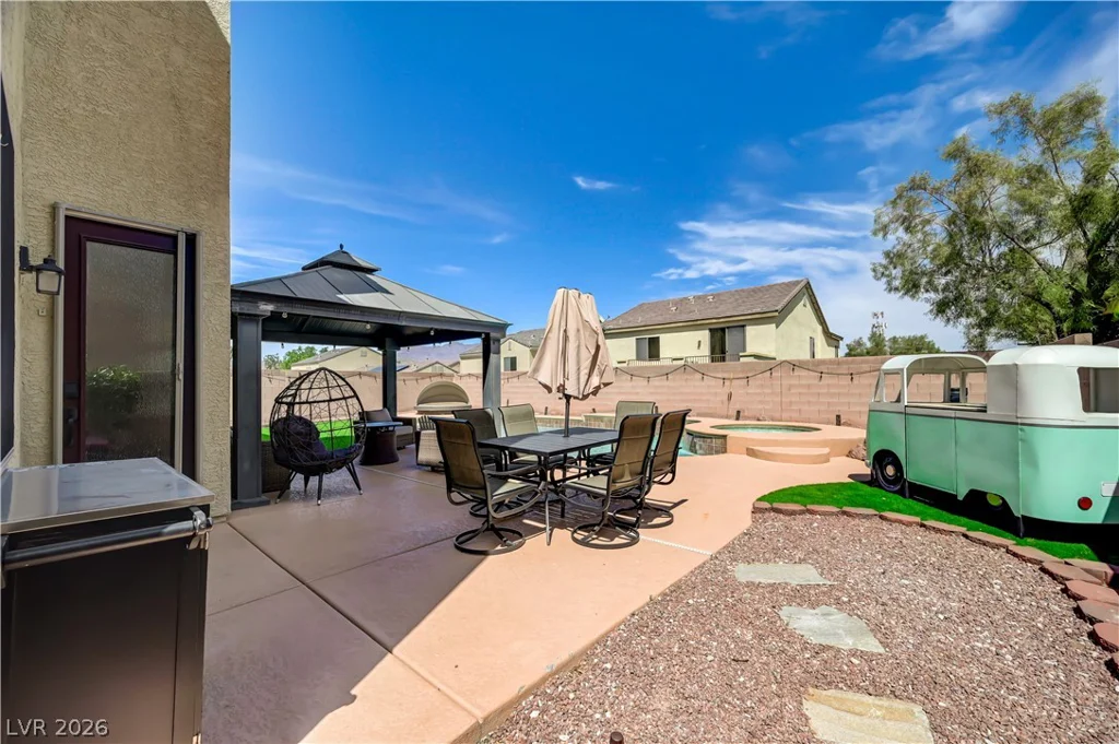 8108 Rocket, Las Vegas, NV 89131
