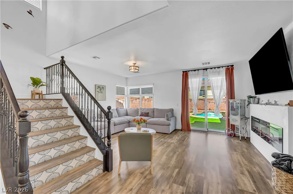 8108 Rocket, Las Vegas, NV 89131