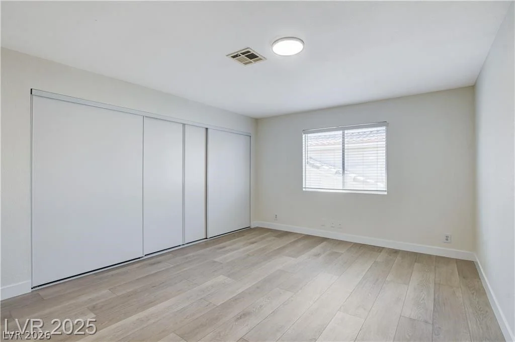 921 Sulphur Springs, Las Vegas, NV 89128
