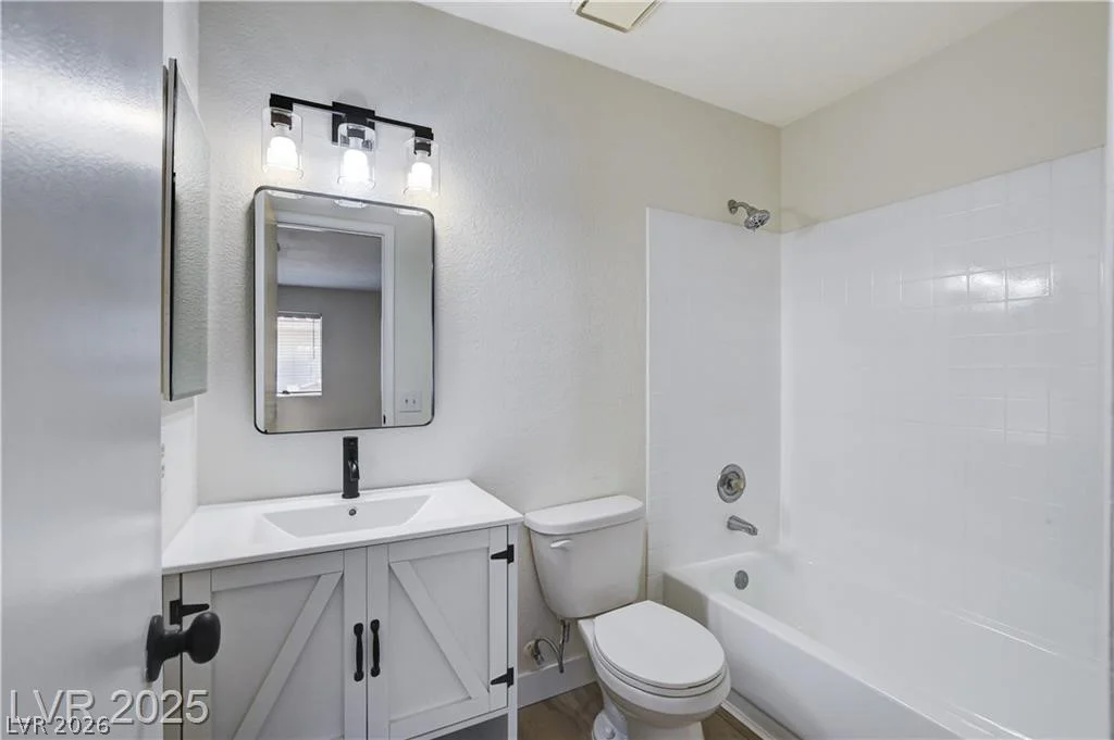 921 Sulphur Springs, Las Vegas, NV 89128