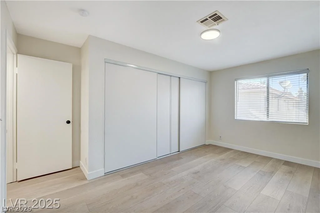 921 Sulphur Springs, Las Vegas, NV 89128
