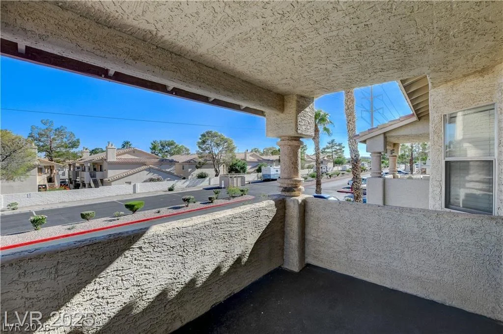 921 Sulphur Springs, Las Vegas, NV 89128