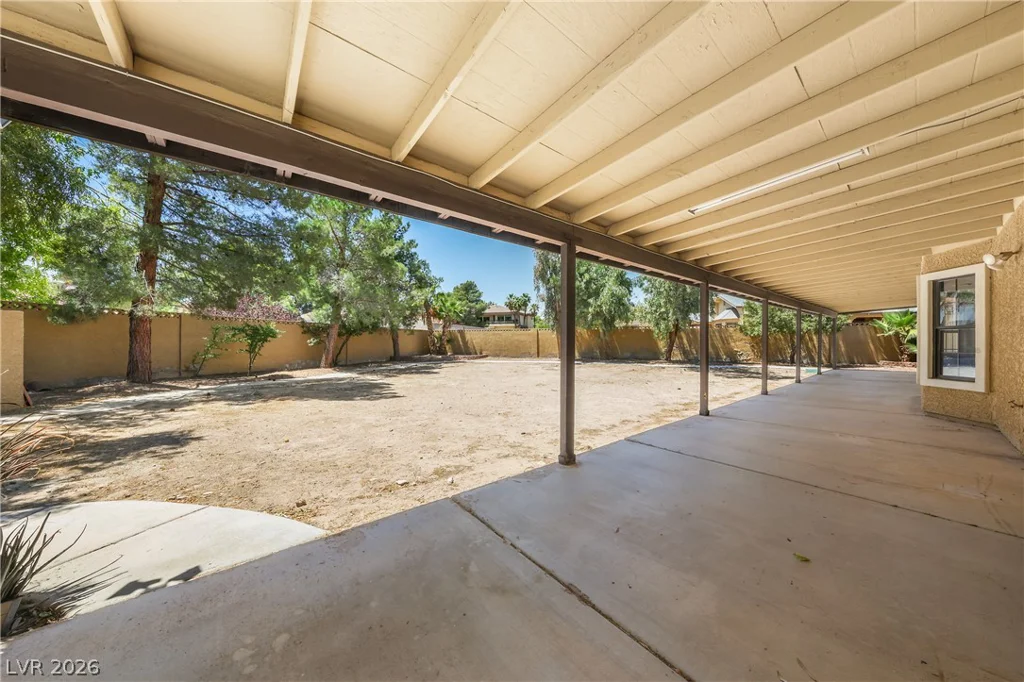 5555 Palmyra, Las Vegas, NV 89146