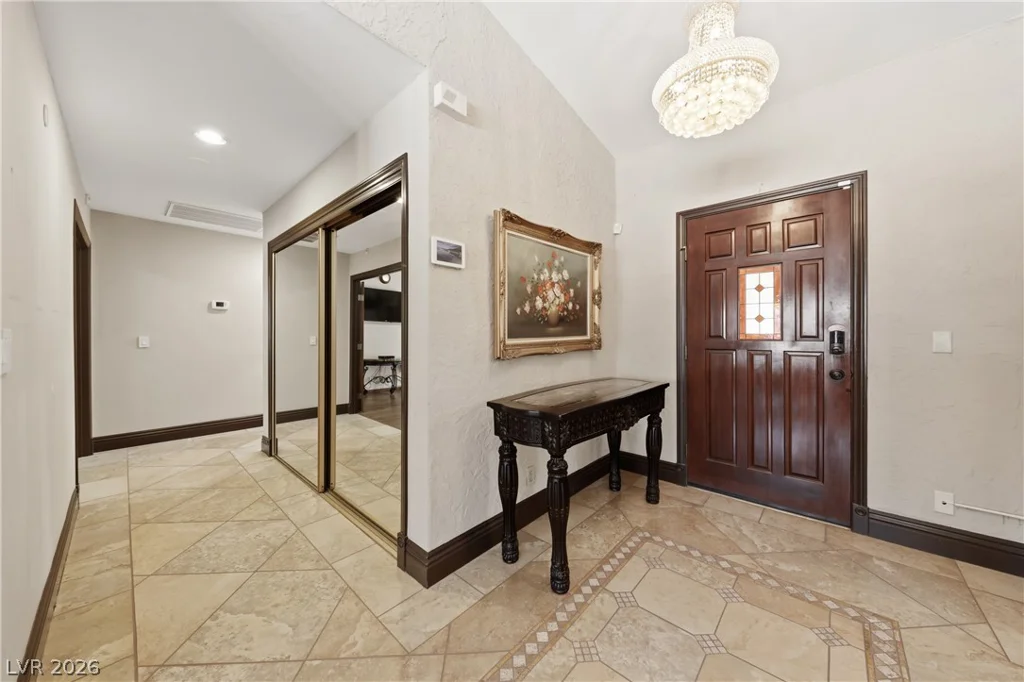 5555 Palmyra, Las Vegas, NV 89146