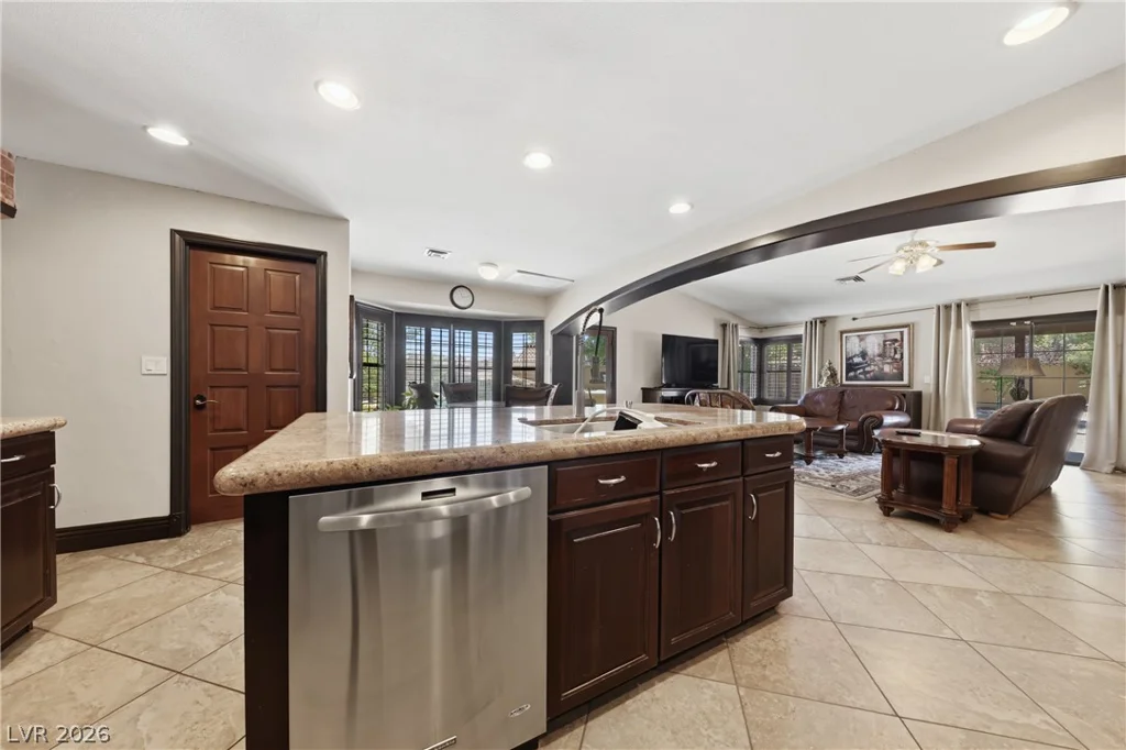5555 Palmyra, Las Vegas, NV 89146