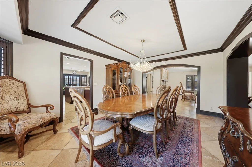 5555 Palmyra, Las Vegas, NV 89146