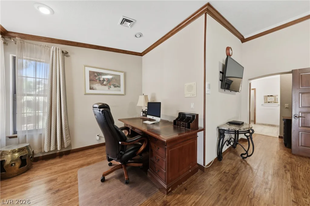 5555 Palmyra, Las Vegas, NV 89146
