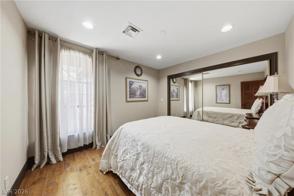 5555 Palmyra, Las Vegas, NV 89146