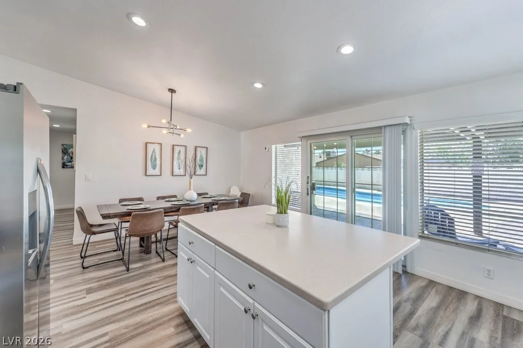 1851 Hacienda, Las Vegas, NV 89119