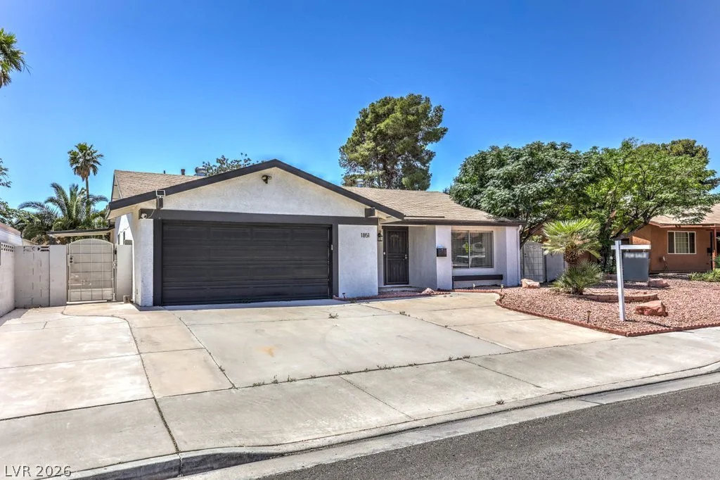 1851 Hacienda, Las Vegas, NV 89119