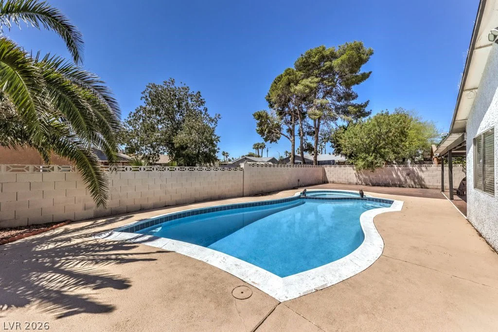 1851 Hacienda, Las Vegas, NV 89119
