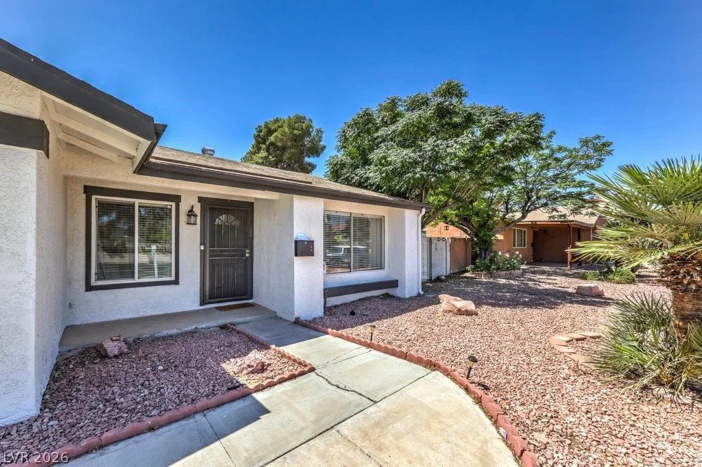 1851 Hacienda, Las Vegas, NV 89119