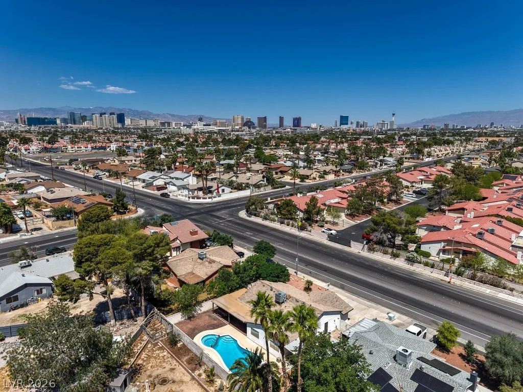 1851 Hacienda, Las Vegas, NV 89119