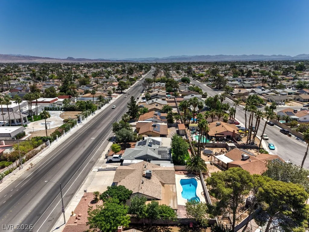 1851 Hacienda, Las Vegas, NV 89119