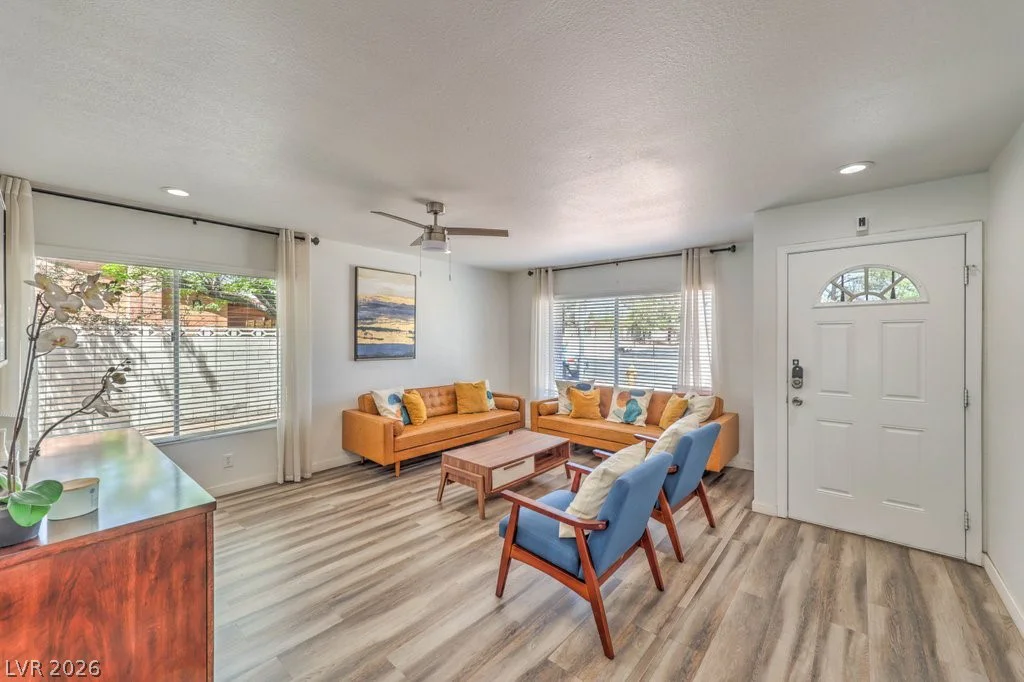 1851 Hacienda, Las Vegas, NV 89119