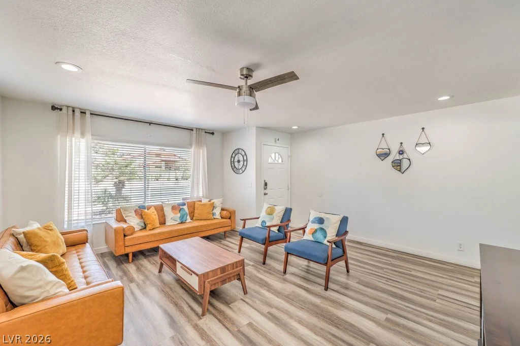 1851 Hacienda, Las Vegas, NV 89119
