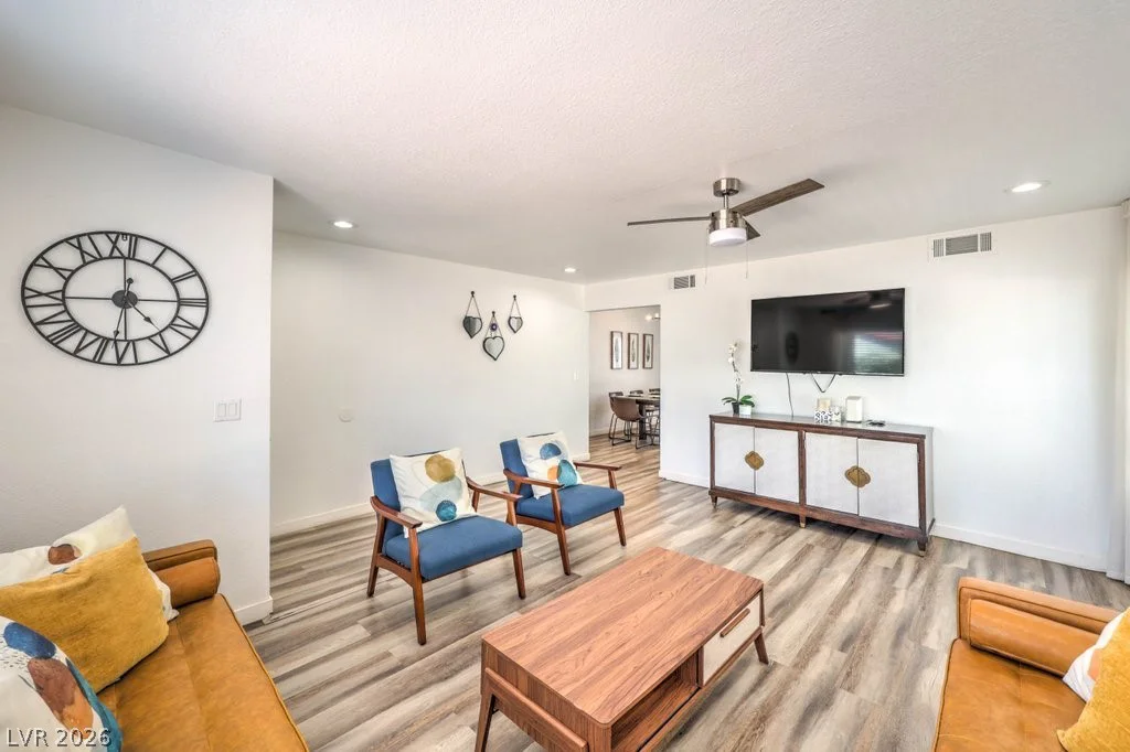 1851 Hacienda, Las Vegas, NV 89119