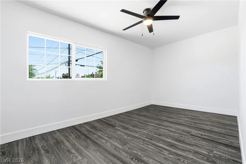 1809 Oakwood, North Las Vegas, NV 89030
