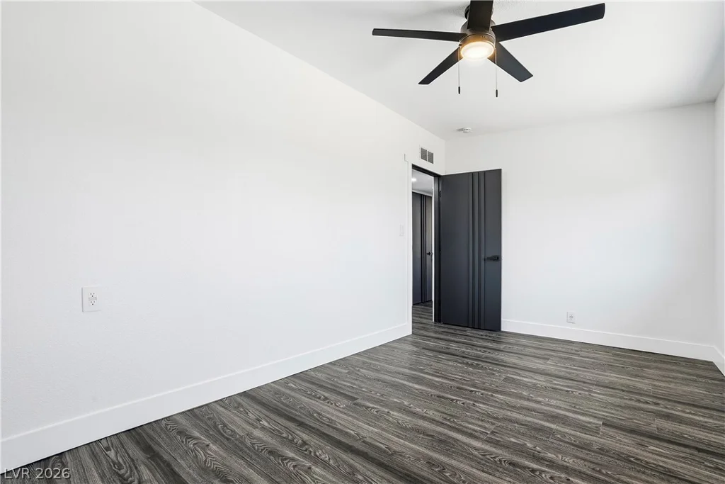 1809 Oakwood, North Las Vegas, NV 89030