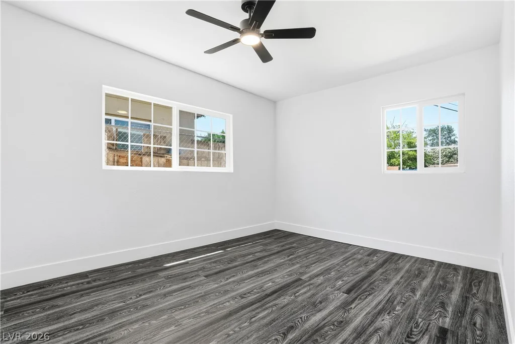 1809 Oakwood, North Las Vegas, NV 89030